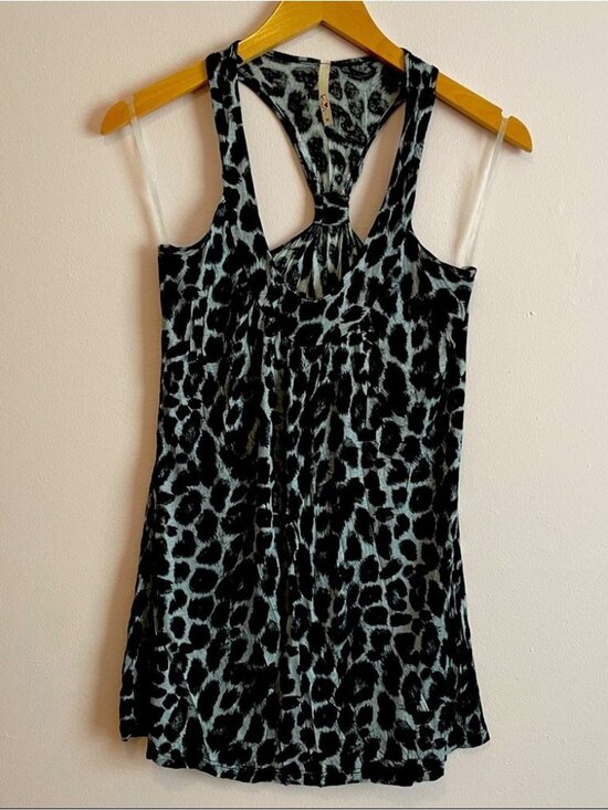 Tops - Animal print tank top